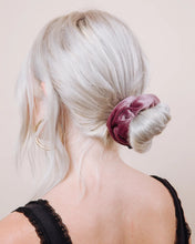 Load image into Gallery viewer, Joplin Velvet Scrunchie