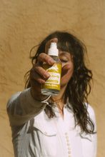 Load image into Gallery viewer, FLORA Geranium Pepper Shag Spray
