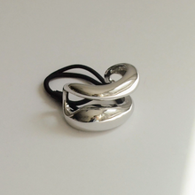 Load image into Gallery viewer, Large Sculptured Metal Elastic
