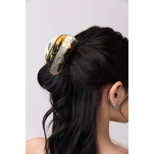 Load image into Gallery viewer, Buttercup Hair Claw
