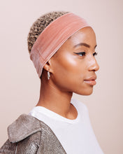 Load image into Gallery viewer, La Vie En Rose Velvet Headband
