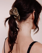 Load image into Gallery viewer, Fox on the Run Scrunchie
